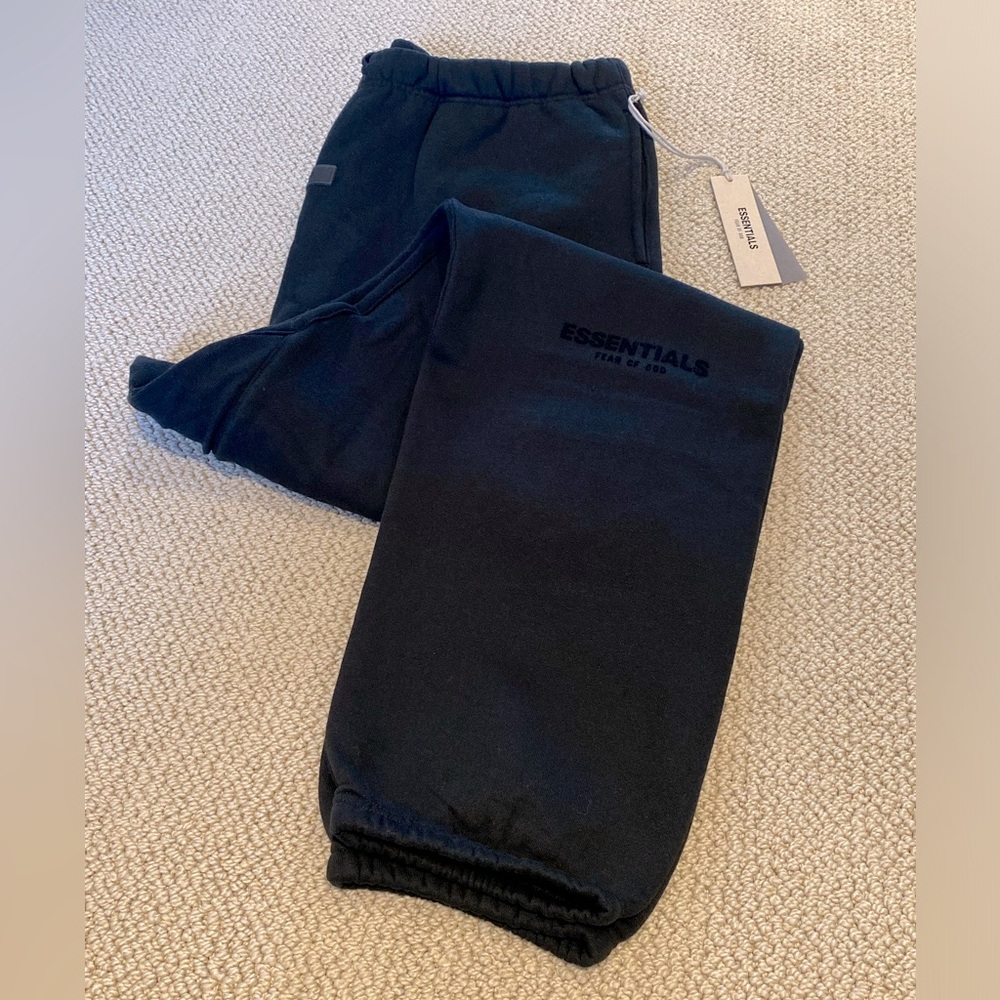 New Essentials - Fear of God Stretch Limo Sweatpants